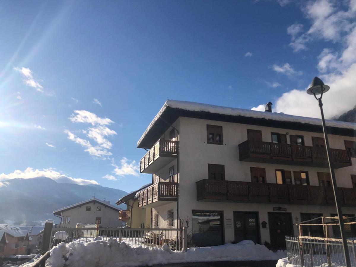 Appartamento Casa Marina Malè Esterno foto
